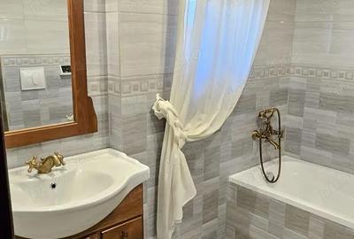Casă cu 6 camere cu Teren 500 Mp în Central