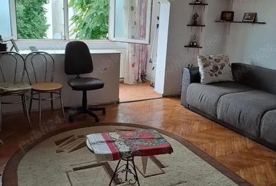 Apartament cu 2 camere decomandat în Steaua
