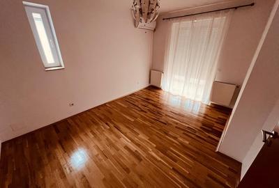 Casa de inchiriat cu sauna si piscina in complexul  Gradinile Soarelui - 7