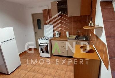 Ap 3 camere decomandate | 84 mp | casa particulara cu parcare | Calea Turzii - 1