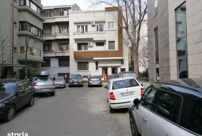 Spațiu comercial, de 65 mp, în Romană - 1