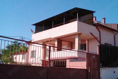 Casă cu Teren 2000 Mp în Capidava - 2