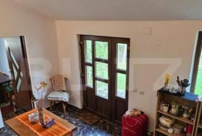 Casa deosebita, 3000 mp teren, 6 camere zona linistita - Bar - 9