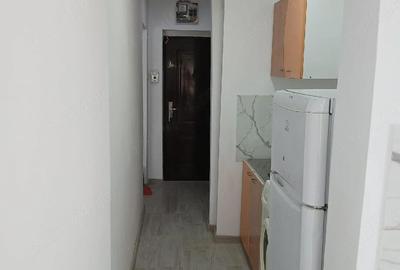 Garsonieră decomandată în Central - 4