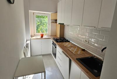 Garsonieră decomandată, mobilată în Vitan - 8