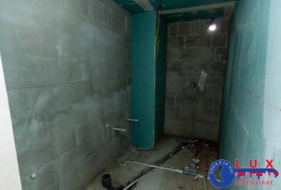 Spațiu comercial, de 120 mp, în E3 - 12