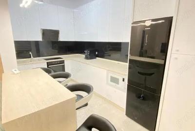 Apartament 3 camere, zona ULTRACENTRAL, etaj 1 - 8