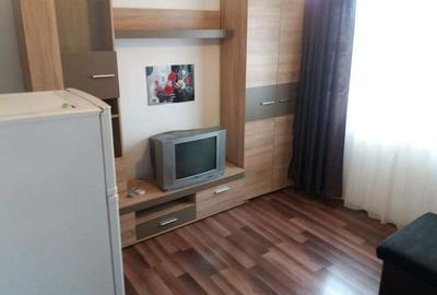 Garsonieră nedecomandată, mobilată în Dâmbovița
