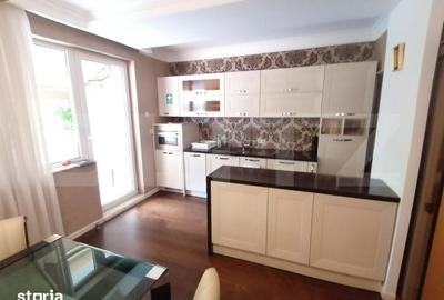 Casă cu 10 camere cu Teren 450 Mp în Gruia - 16