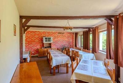 Casă cu 10 camere cu Teren 13400 Mp în Vama Buzăului - 13