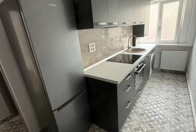 Apartament cu 3 camere semidecomandat în Central - 3
