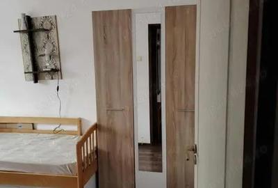 Inchiriez apartament 3 camere zona centrala - democratiei - 4