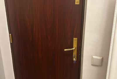 Apartament cu 2 camere decomandat în P-ța Universității - 16