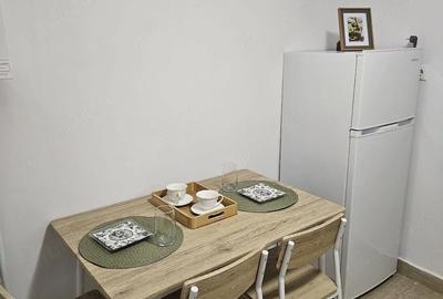 Garsonieră decomandată în Central - 2