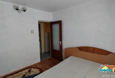 Apartament cu 2 camere decomandat în Micro 13 - 4