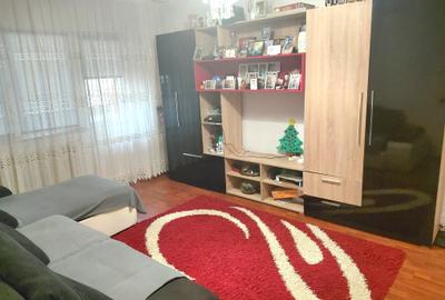 Apartament cu 3 camere decomandat, mobilat în Central - 2