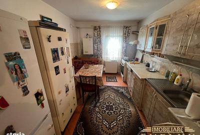 Apartament cu 4 camere decomandat în Central - 8