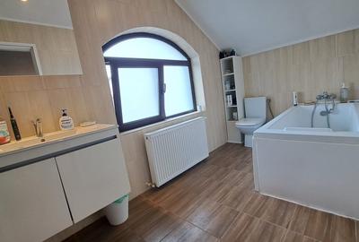 Casă individuală cu 5 camere cu Teren 300 Mp în Tunari - 9