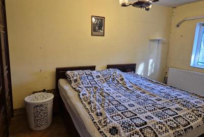 Apart.4 cam.,centr. proprie , zona B.Rosu , et.2 - 8