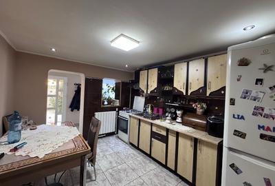 Casa  singur curte-cartier Rahova - 16