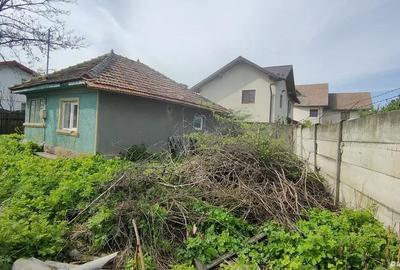 Casă cu 2 camere cu Teren 301 Mp în Târgu Secuiesc - 1
