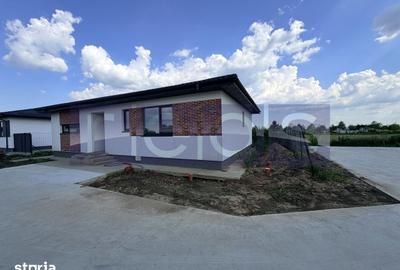 Casă cu 4 camere cu Teren 440 Mp în Tunari - 4