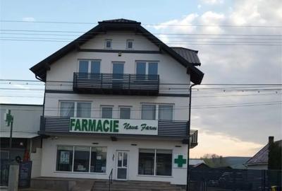 Casă cu 7 camere cu Teren 2000 Mp în Rădăuți - 2