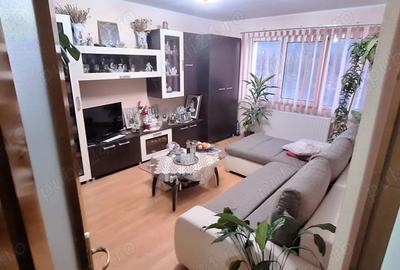 Apartament 3 camere situat la etajul 3 - 7