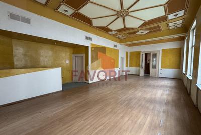 Spațiu comercial, de 329 mp, în Ultracentral - 7