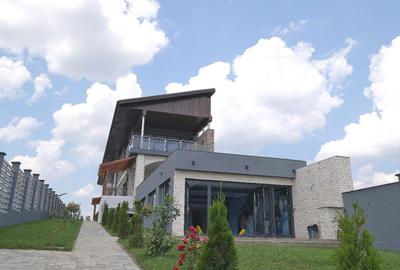 Casă cu 6 camere cu Teren 1000 Mp în Corbeanca - 9