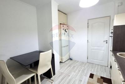 Apartament 3 camere, 75.8mp,  zona Titan, 1 Decembrie 1918 - 10