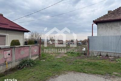 Teren de 1753 mp, în Jucu - 4