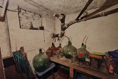 Casă cu 3 camere cu Canalizare în Central - 27