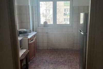 Apartament cu 3 camere semidecomandat în Drumul Taberei - 4