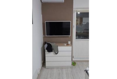 Apartament 3 camere Moll Vitan - 1