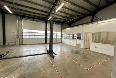 Spațiu comercial, de 280 mp, în Central - 13
