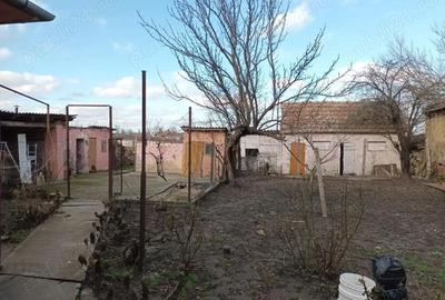 Casă cu 3 camere în Central - 1