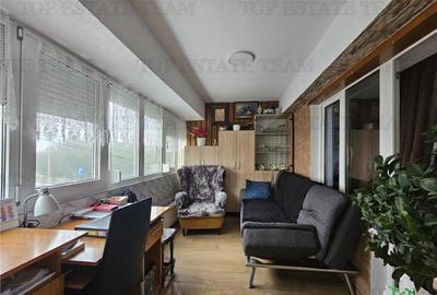 Apartament 2 camere vedere frontala la mare -Faleza Nord - 9