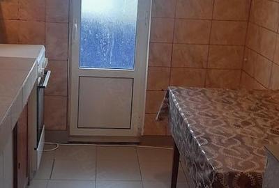 Apartament cu 2 camere decomandat în Ostroveni - 10