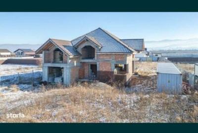 Casă cu 4 camere în Cărpiniș - 1