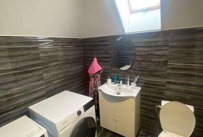 Apartament cu 3 camere semidecomandat, mobilat în Central - 2