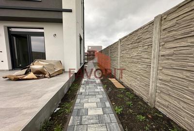 Duplex cu 5 camere cu Canalizare în Săcălaz - 16