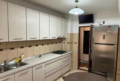 Apartament cu 4 camere decomandat în Păcurari