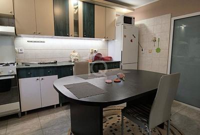 Apartament cu 4 camere decomandat în Păcurari - 9