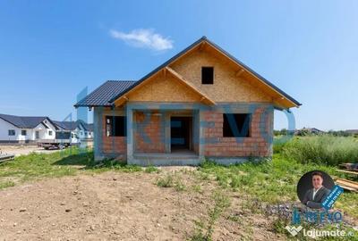Casă cu 3 camere cu Teren 400 Mp în Hemeiuș - 2