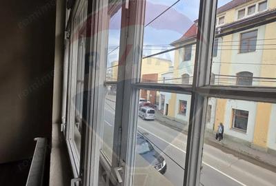 Spațiu comercial, de 48 mp, în Central - 5