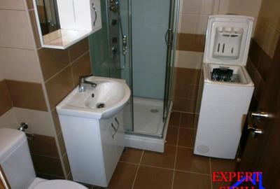 INCHIRIEZ apartament 2 camere decomandat, zona Valea Aurie - 7
