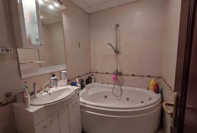 Apartament cu 2 camere decomandat în Vlahuță - 1
