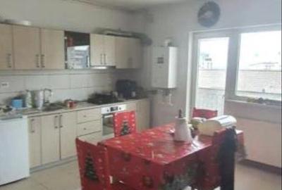 Apartament cu 3 camere în Central - 2