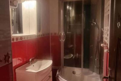 Apartament cu 3 camere decomandat în Cet - 3